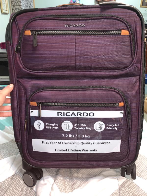 ricardo luggage with usb charger