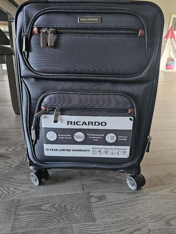 Customer photo for "Very well made! Rolls amazing!"