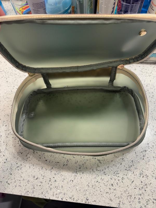 Customer photo for "Perfect little travel bag!"