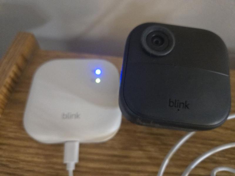 Blink Outdoor 4 XR - Wireless security camera with extended range, go ...