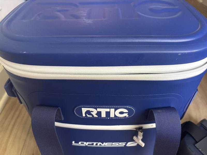 Reviews for RTIC Outdoors 19473 Portable Coolers