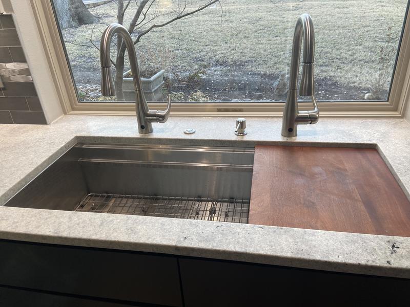 Ruvati 33-inch Workstation Two-Tiered Ledge Kitchen Sink