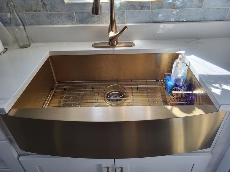 Ruvati Terraza 33 Stainless Steel Apron-front Farmhouse Sink, 60/40 D