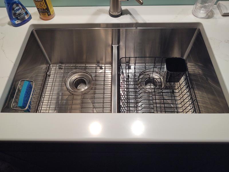 Ruvati 33-inch Low-Divide Undermount 40/60 Double Bowl 16