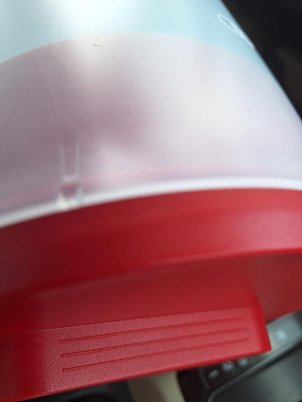 Sterilite 2 Qt Clear Plastic Drink Pitcher with Leak Proof Lid, Blue (6  Pack), 6 pack - Kroger
