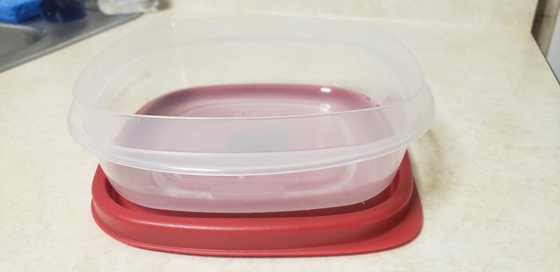 Rubbermaid Rubbermaid 832343 3 Cup Square Food Container at