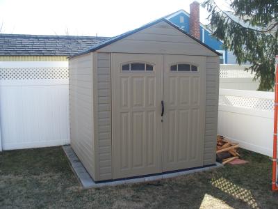 Rubbermaid 5-ft X 2-ft Roughneck Resin Storage Shed (Floor