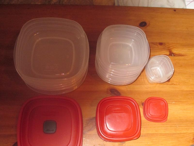 Rubbermaid Easy Find Lids Food Storage Containers with SilverShield An –  Openbax