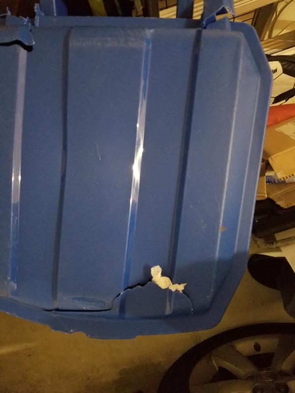 Roughneck™ Vented Wheeled Trash Can