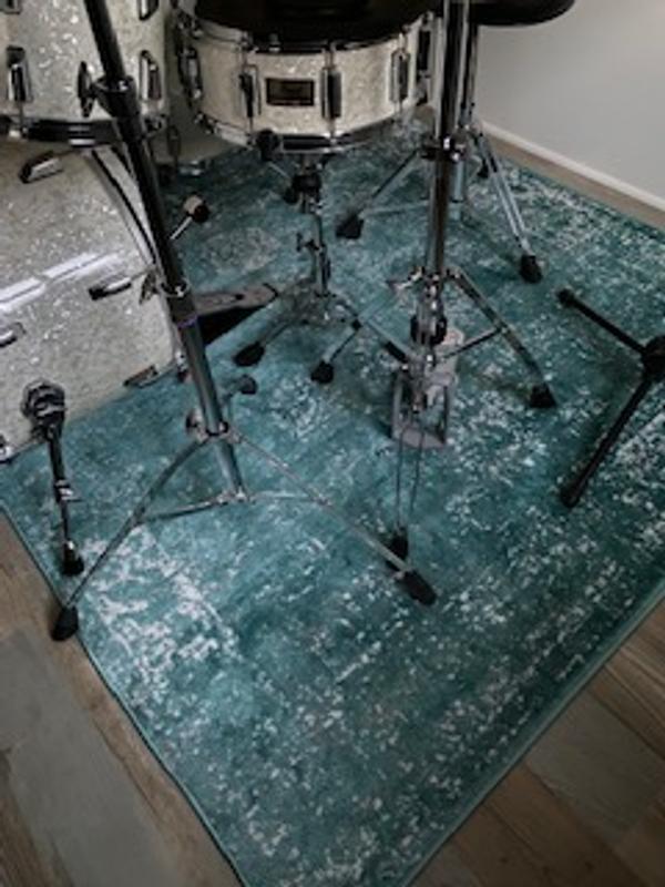 Hi-hat likes it too! (No slipping)