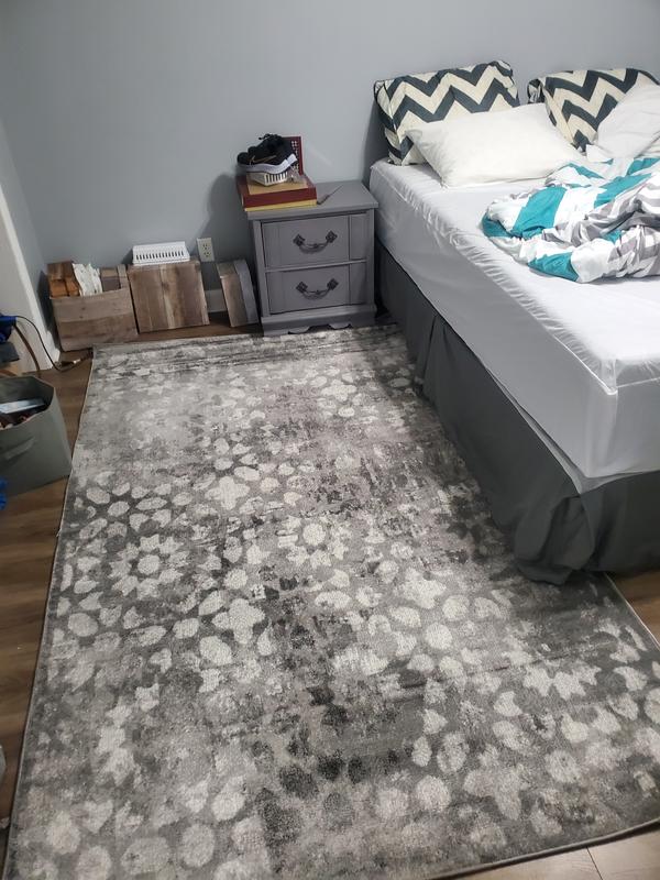 Juat moved in but looks great !