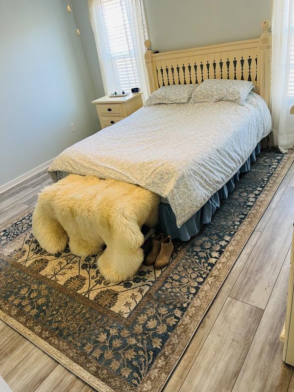 5' x 8' Viola Rug