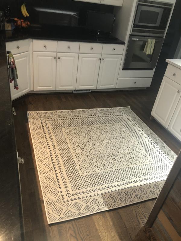 Perfect size for this space. Matches the rug under the kitchen table too.