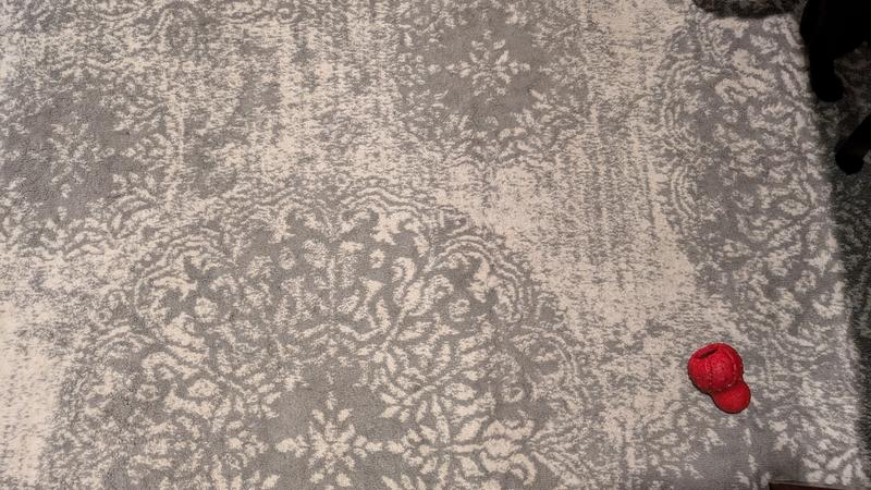 Yellowed carpet (1st purchase)