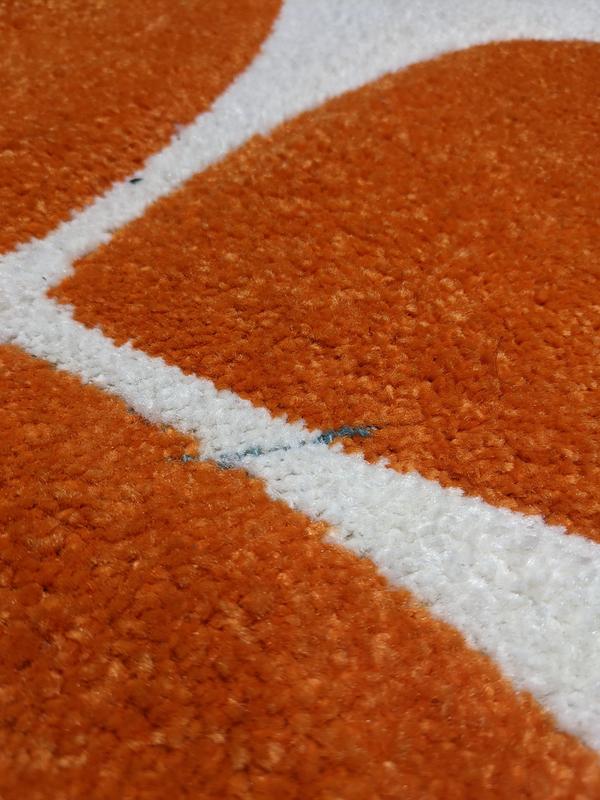 Close up of the contour to show the shag isnt the same height. Another photo to show the defect, its a small grayish line in the carpet.