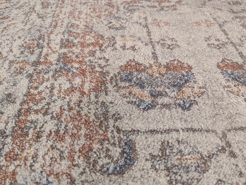 Dark orange and blue on the "light grey" rug