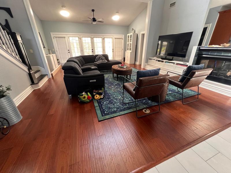 Customer carousel item 8.