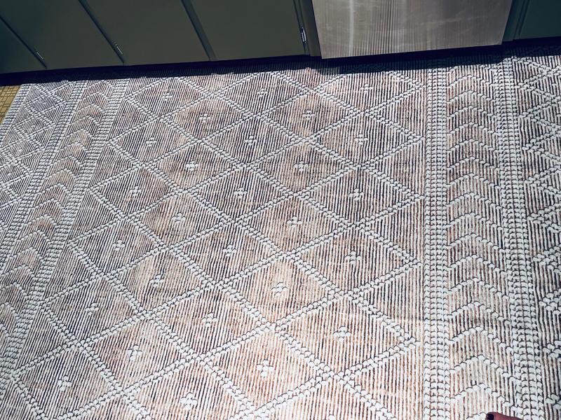 Love the design! Wish the color was as shown.