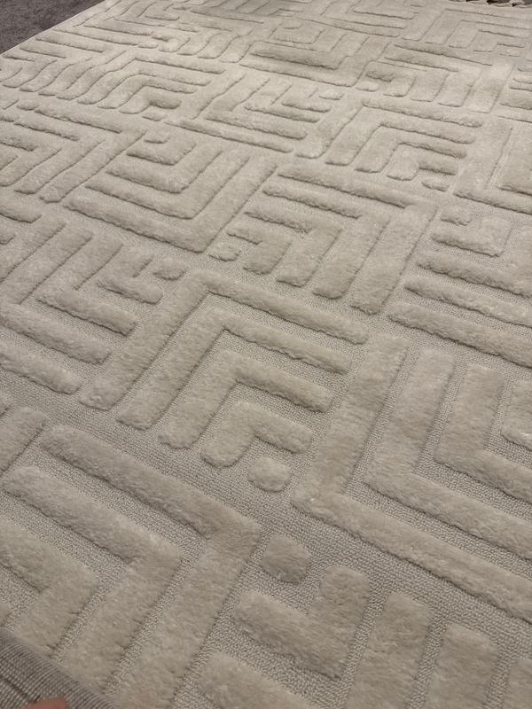 nuLOOM Kerensa Geometric Maze Tasseled 5ft. 3in. x 7ft. 6in. Cream Area ...