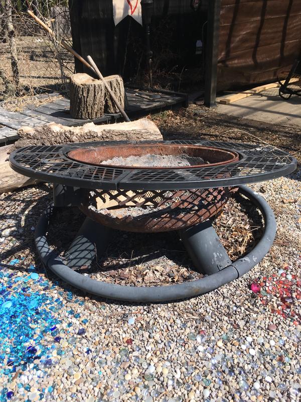 Ranch Fire Pit With Grilling Grate Srfp96