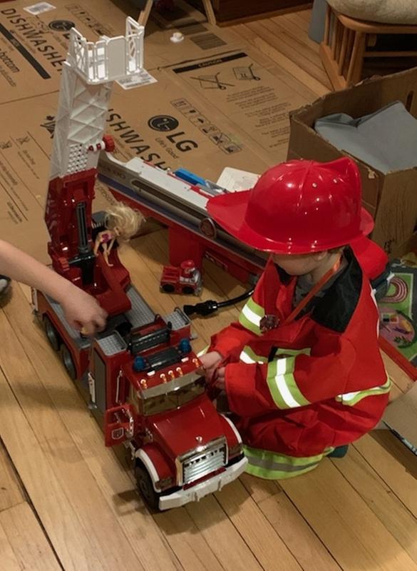 Bruder Mack Granite Fire Engine with 