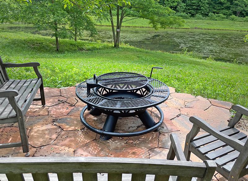 Lincoln Outfitters Steel Fire Pit With Bbq Grate 32150002