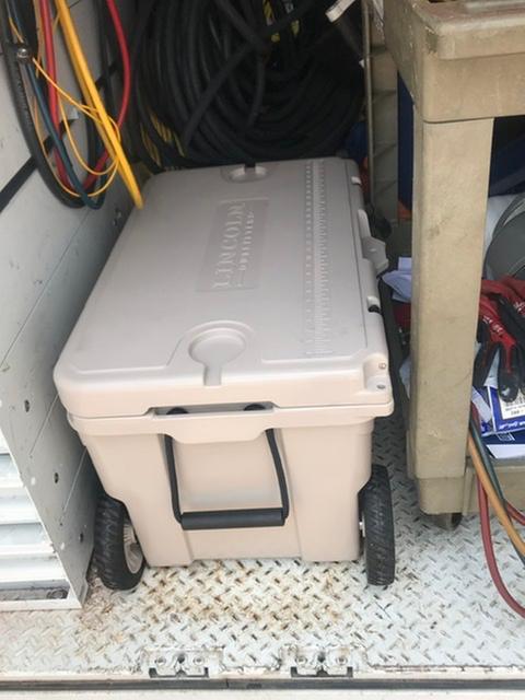 lincoln outfitters 65 qt cooler