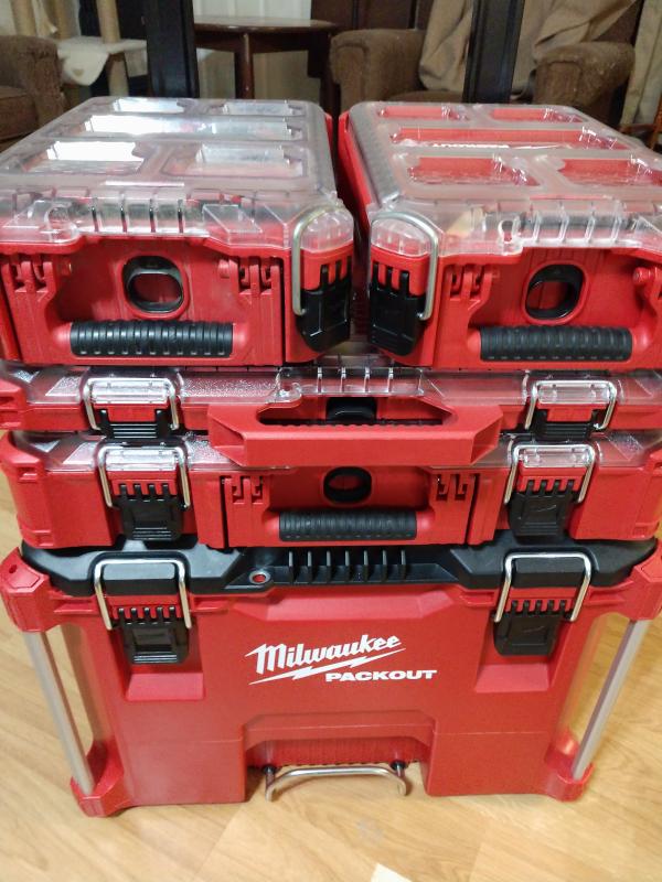 Milwaukee PACKOUT 22 in. Rolling Modular Tool Box 48-22-8426 - The Home  Depot