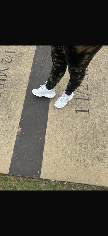 Review Thumbnail Image 1 382951757