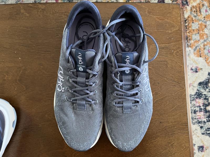 8.5W (left) and 8.5M (right)