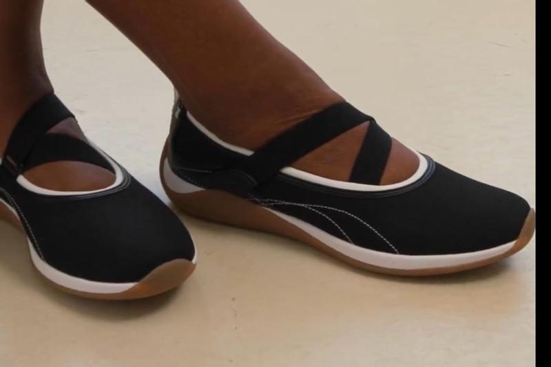 Customer carousel item 6.