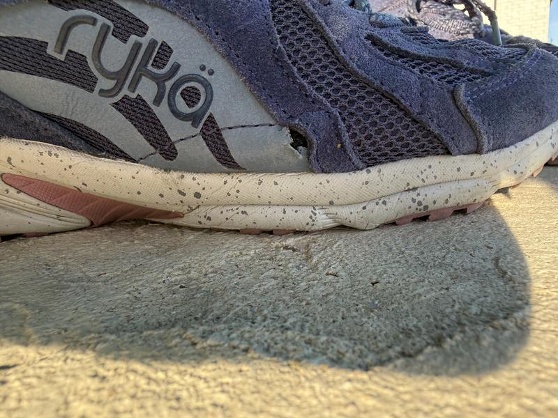 Review Thumbnail Image 0 383432943