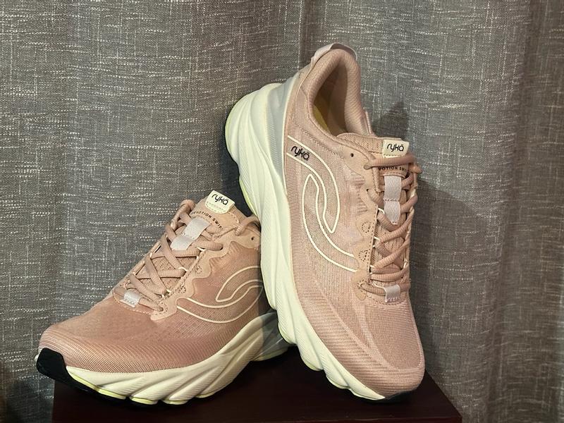 Review Thumbnail Image 2 379184253