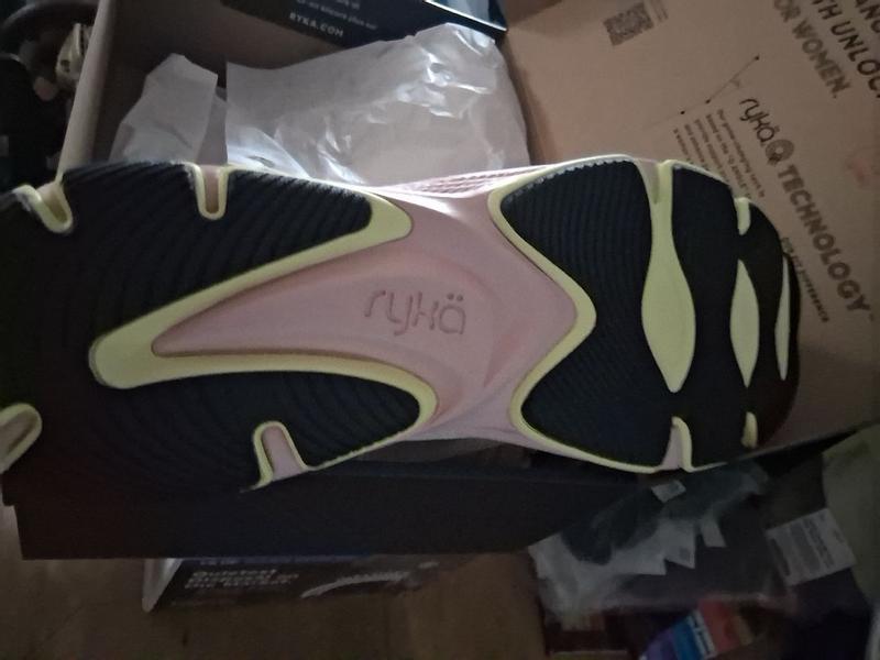 Customer carousel item 5.