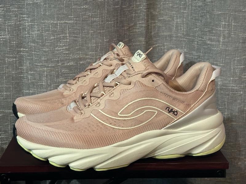 Review Thumbnail Image 0 379184253