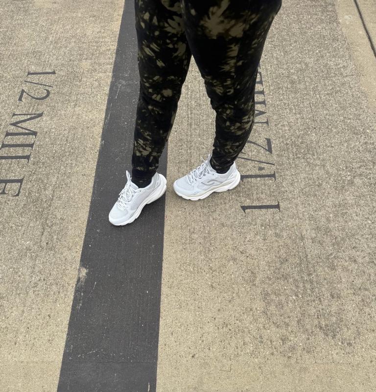 Review Thumbnail Image 0 382951757