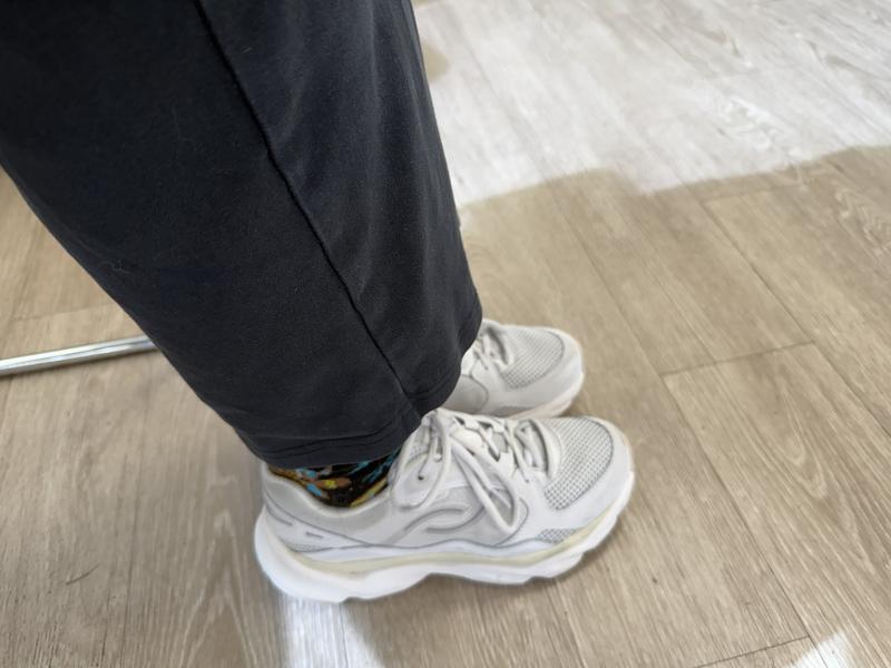 Review Thumbnail Image 0 379140576