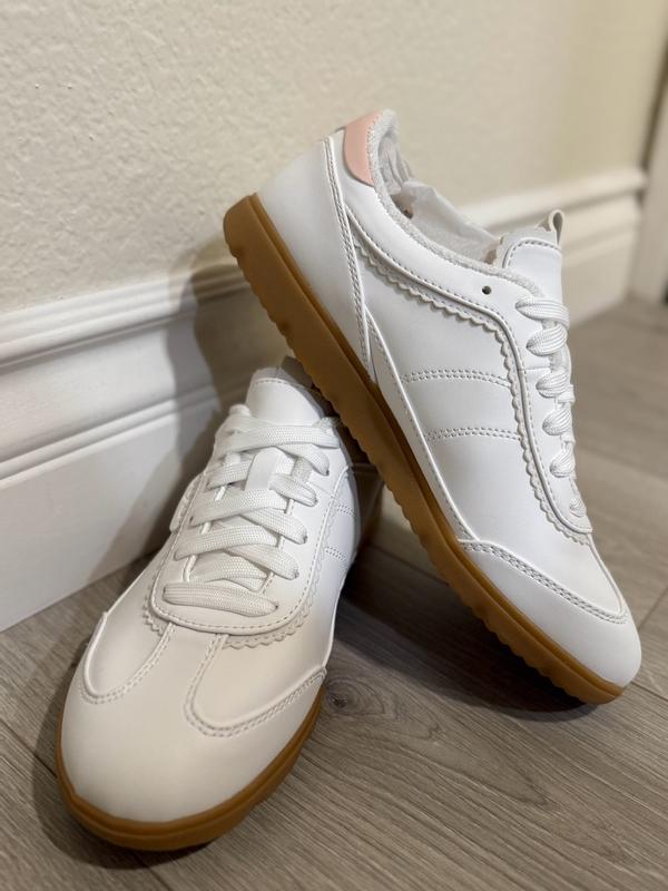 Customer photo for "Great design, comfortable feel, and strong support"