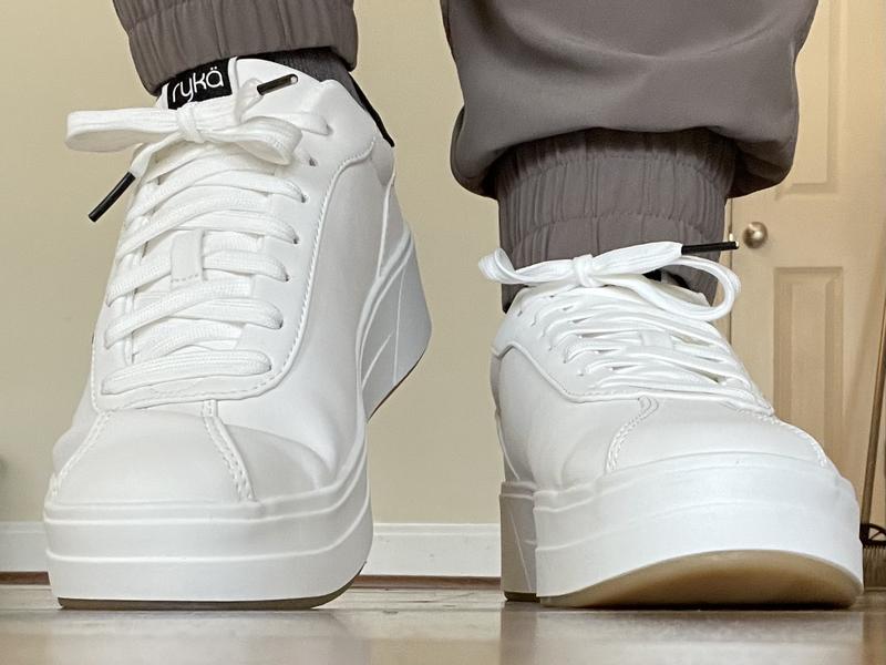 Review Thumbnail Image 0 383051827