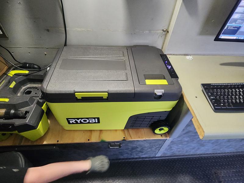 RYOBI ONE+ 18V 24 Qt. Hybrid Battery Powered Iceless Cooler (Tool Only)  Pi1824QBT - The Home Depot