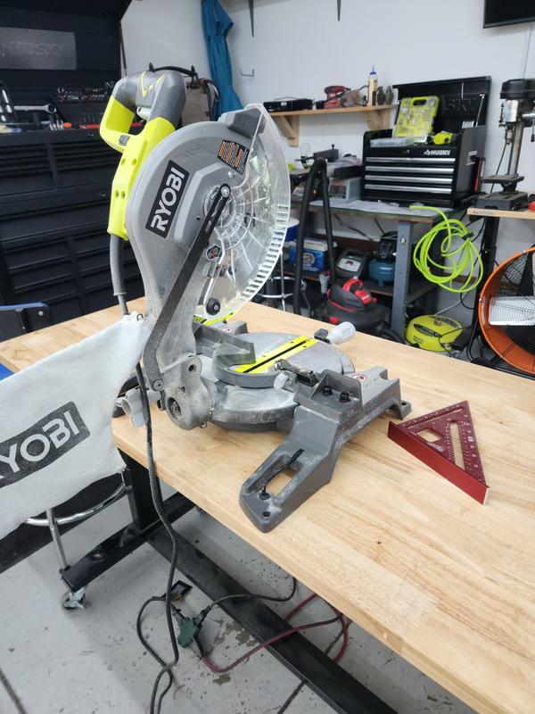 10 Compound Miter saw with Laser - RYOBI Tools