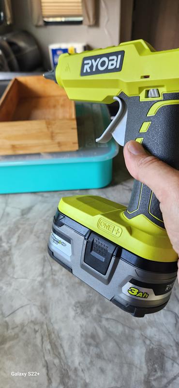 RYOBI's 18V cordless hot glue gun comes with a battery + more for $50 ($70  off)