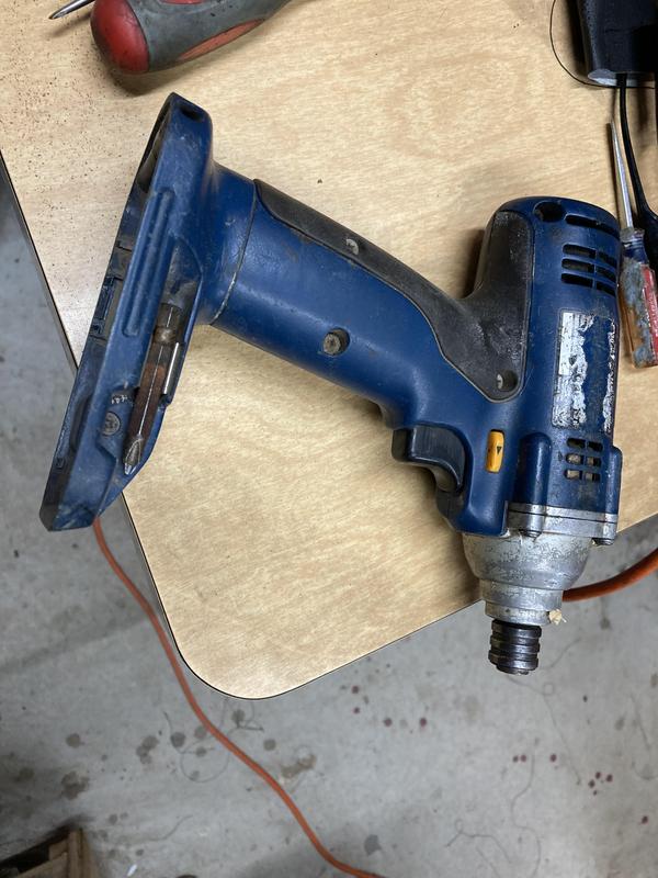 Black and decker cordless grease online gun