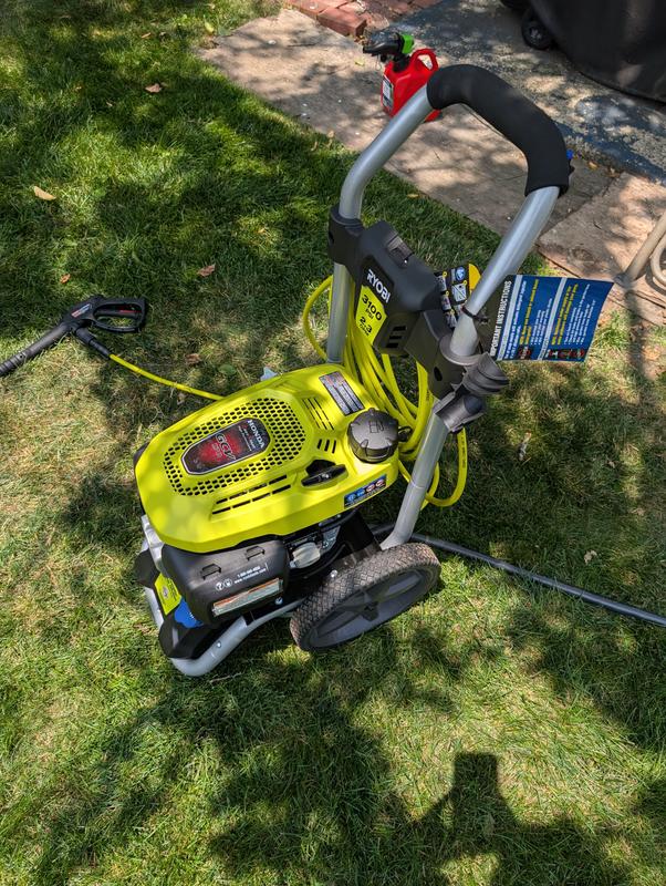 3100 PSI 2.3 GPM Cold Water Gas Pressure Washer