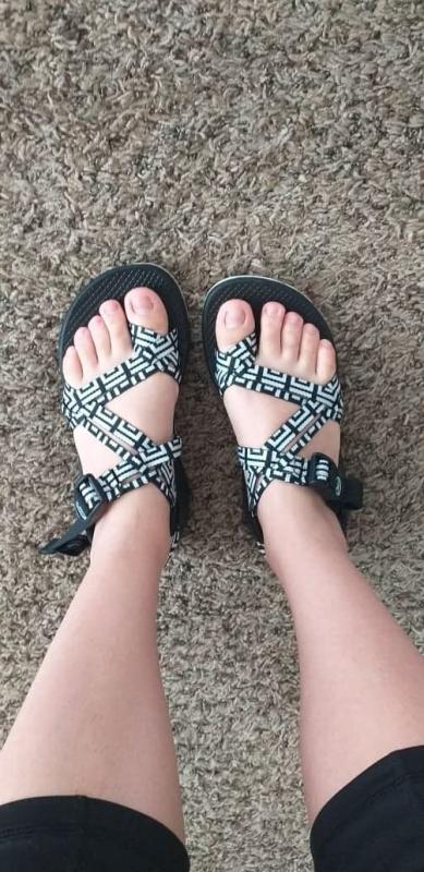 cottage poppy chacos