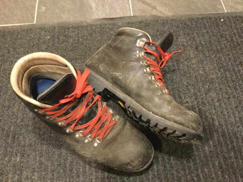 merrell wilderness hiking boots