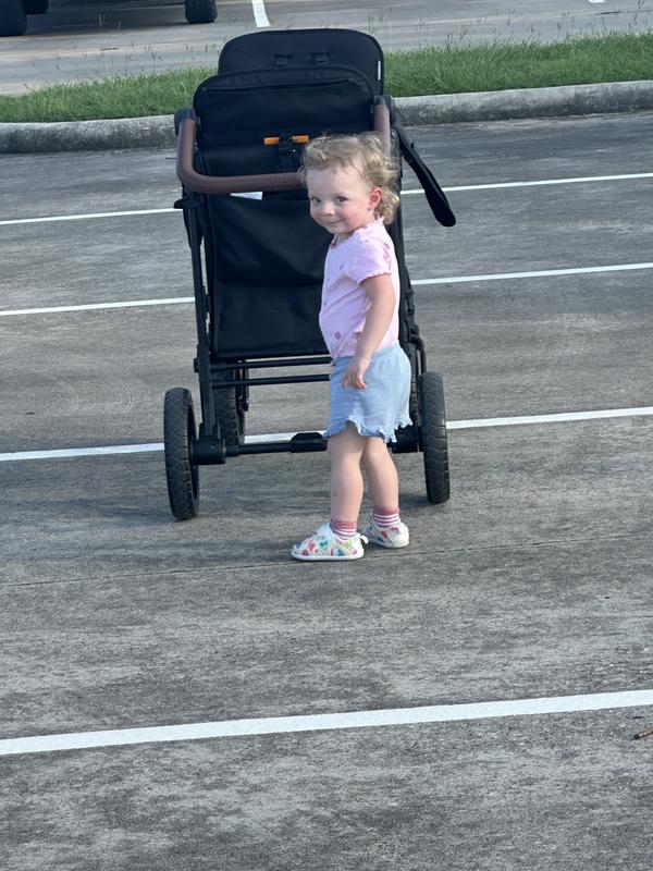 Review Thumbnail Image 0 359722213