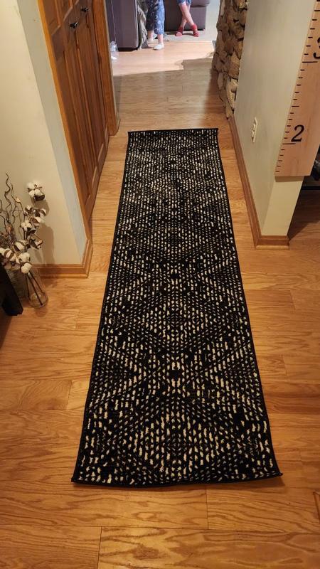 World Rug Gallery Origin 4 x 6 (ft) Loomed Polypropylene Black ...