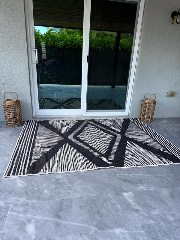 World Rug Gallery Garden 5 x 7 (ft) Flatweave Black Rectangular Indoor ...