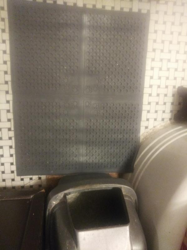 Perfect mat that traps litter sand